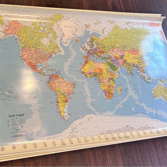 ✈️ 95 Saudia Airlines World Map Vintage Aviation Decor Rare Airline Collectible